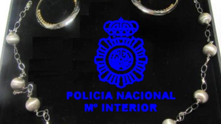 Desmantelada una banda que robó en 18 casas de Vigo