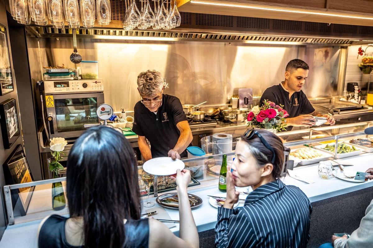 Ha reabierto el legendario Pinotxo en Sant Antoni