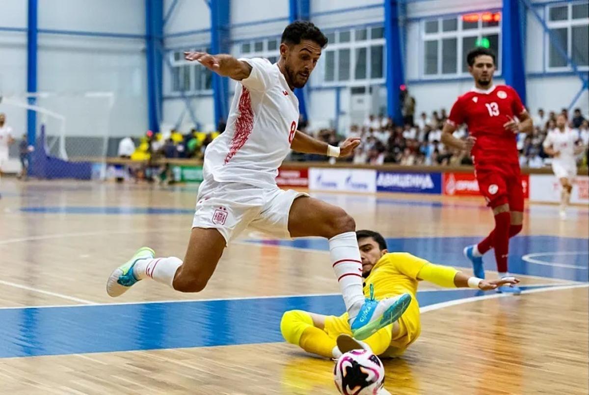 España jugó un buen encuentro en Tayikistán