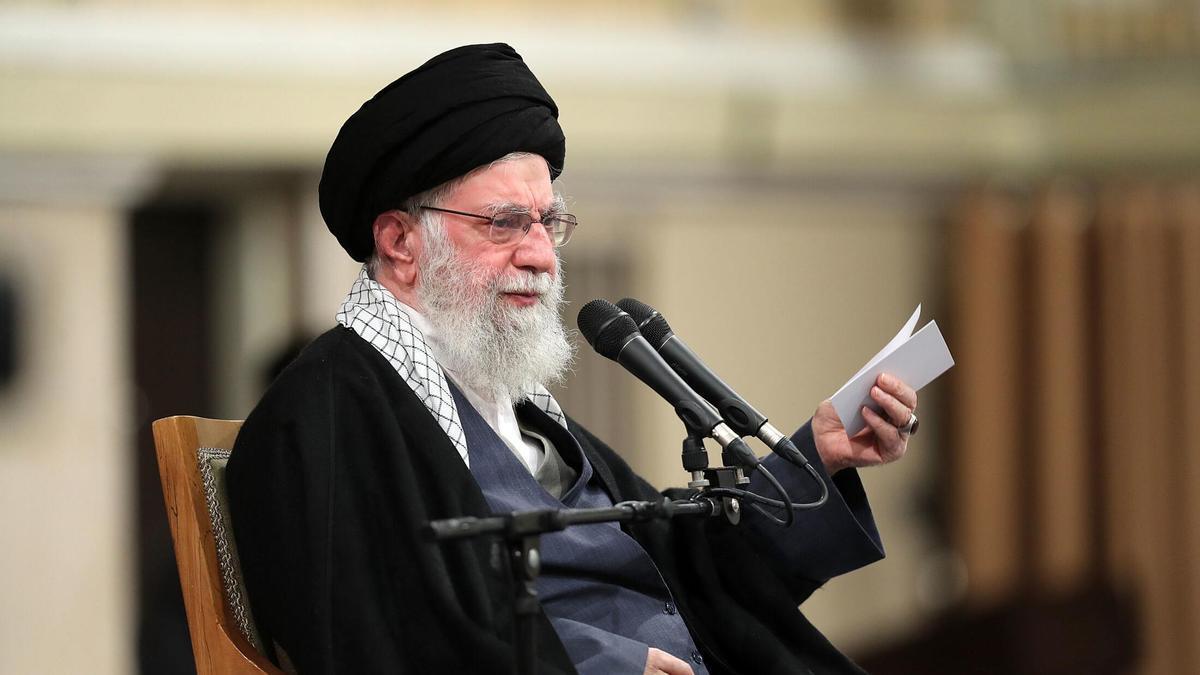 El líder supremo de Irán, Ali Jameneí, en una imagen divulgada por su oficina de un discurso pronunciado el pasado 8 de enero.