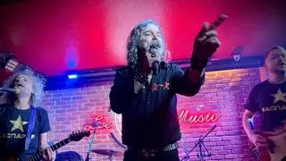 El grupo castellonense Kasparov gana el premio a mejor canción rock en los Premios Latino