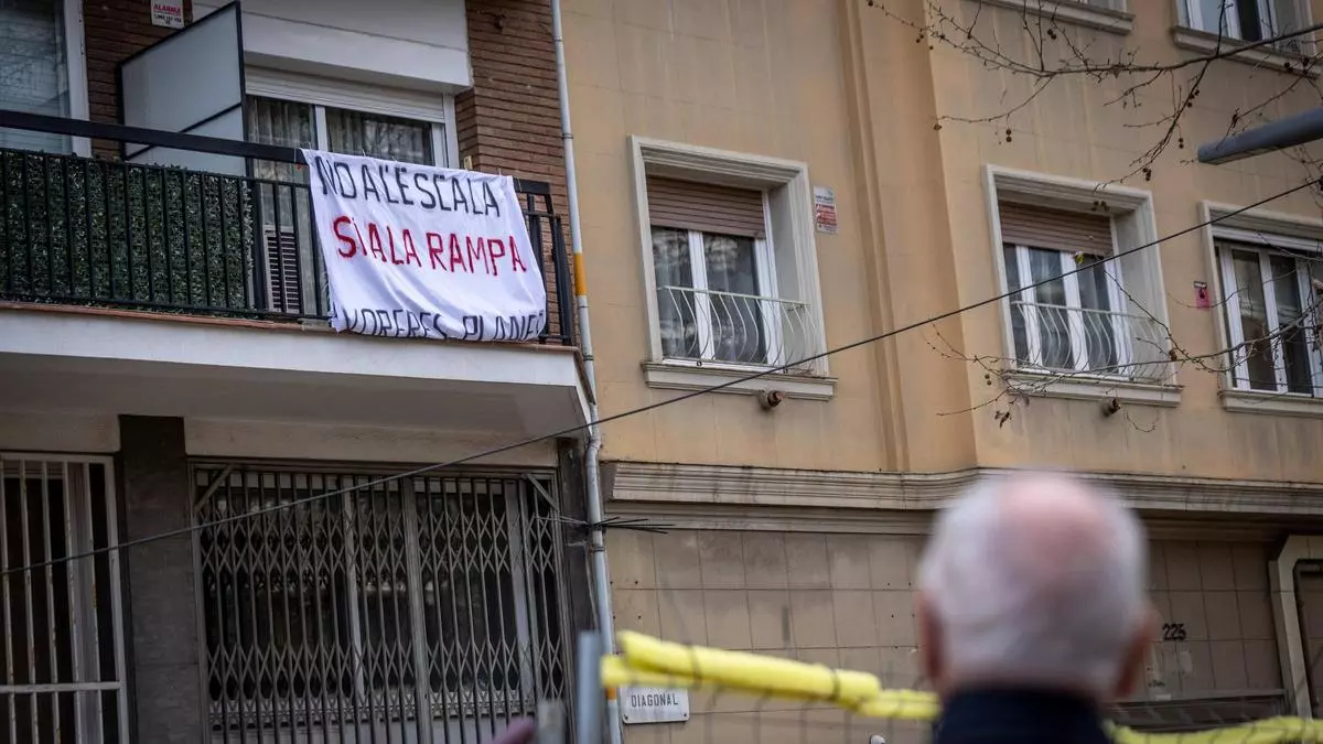 El ayuntamiento resuelve con una rampa la polémica de las escaleras de Castillejos