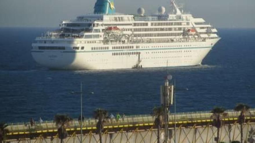 ¡Bienvenido a Torrevieja Mr. Crucero!