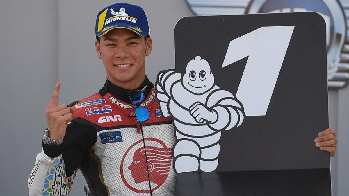 El japonés Takaaki Nakagami (Honda) celebra su 'pole' de hoy en Motorland.