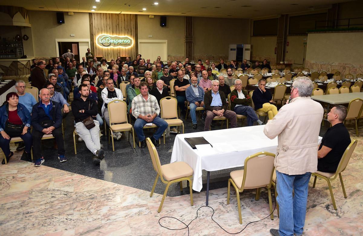 Plan de prevención de incendios en Santa Bárbara de Plasencia. La asociación de afectados recomienda no participar.