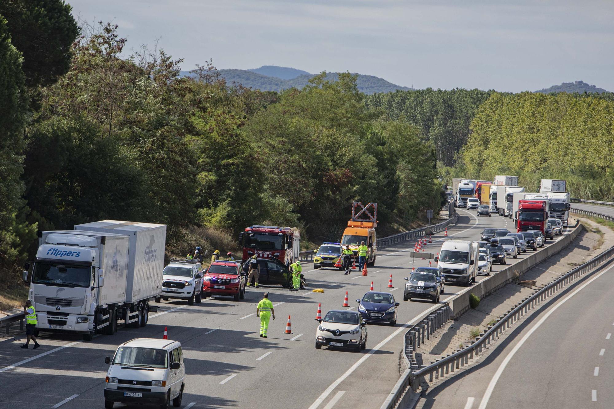 Un accident de trànsit provoca cues quilomètriques a l'AP-7 a Sils