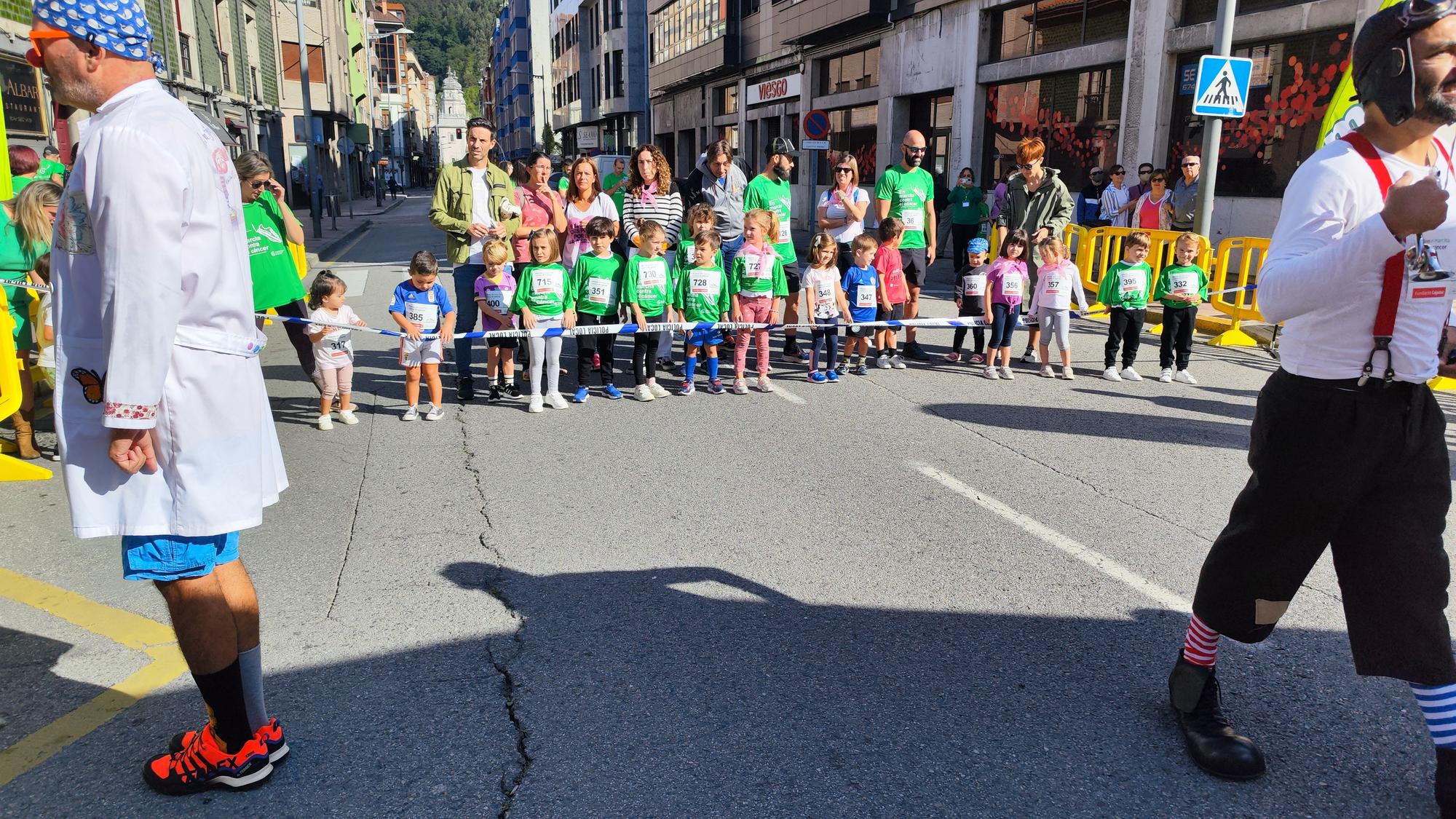 La carrera contra el cáncer de Mieres, en imágenes.