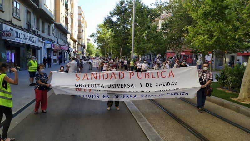 Manifestación en contra del hospital privado