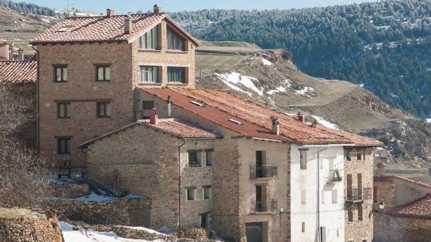 Muere un trabajador en Valdelinares al derrumbarse parte de una casa