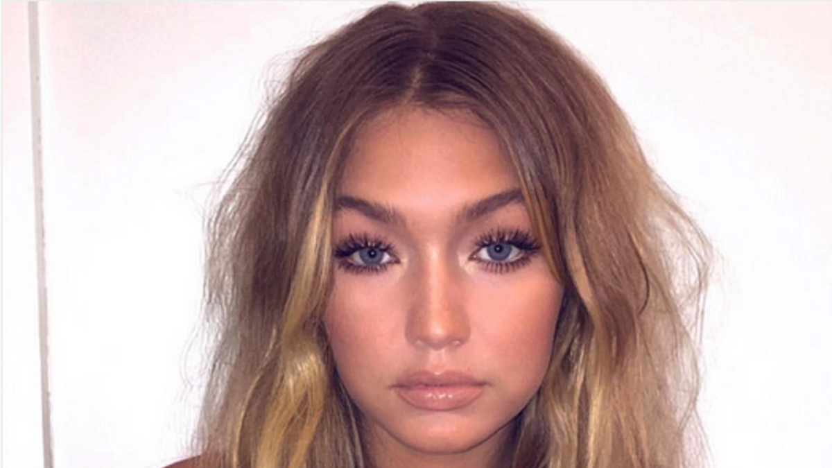 Gigi Hadid con maquillaje de Maybelline