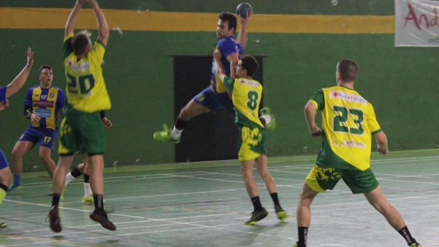 La Salle irá a por su primer triunfo en Primera