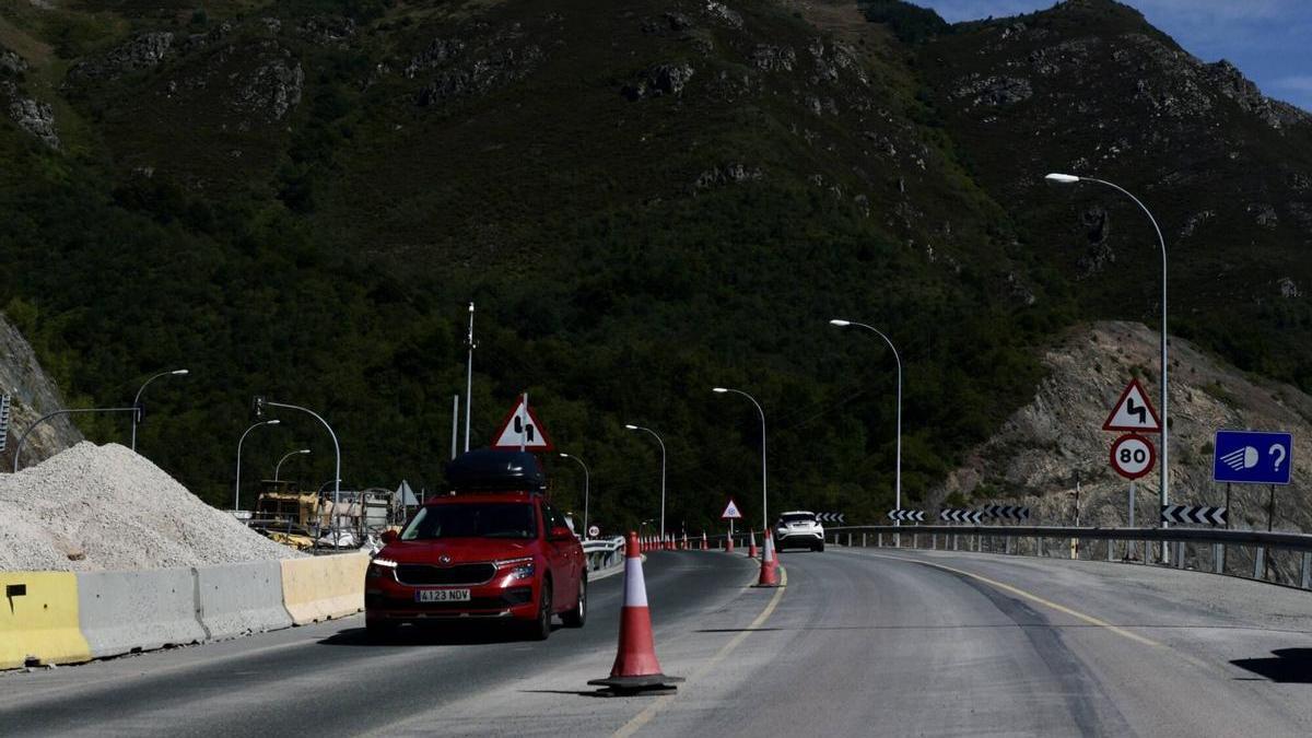 La entrada del túnel de El Negrón