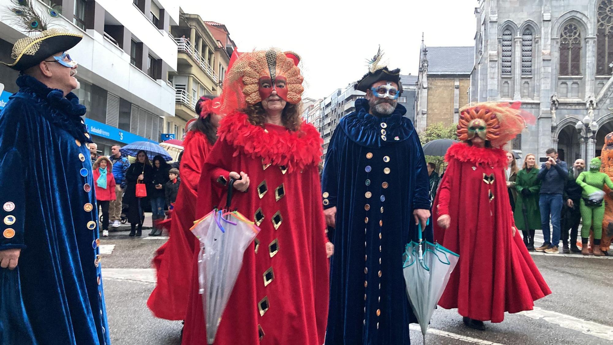 Gran Desfile d'Antroxaos, Moxigangues y Carroces en Avilés