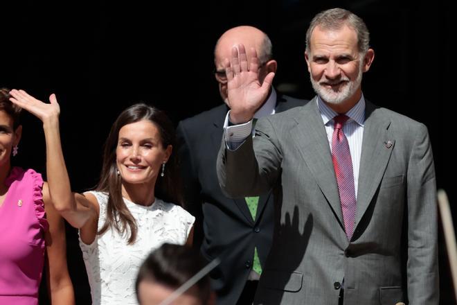 La reina Letizia y el rey Felipe VI en Pamplona