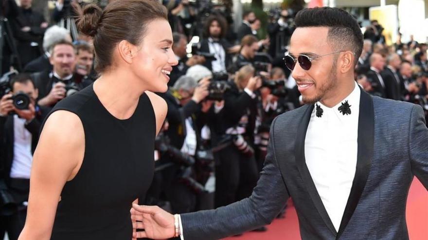 Irina Shayk, de la mano de Lewis Hamilton en Cannes