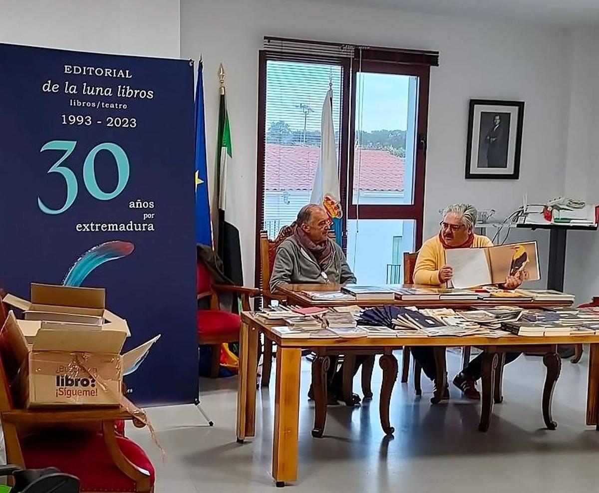 Presentación del 30 aniversario de la editorial De la luna libros.