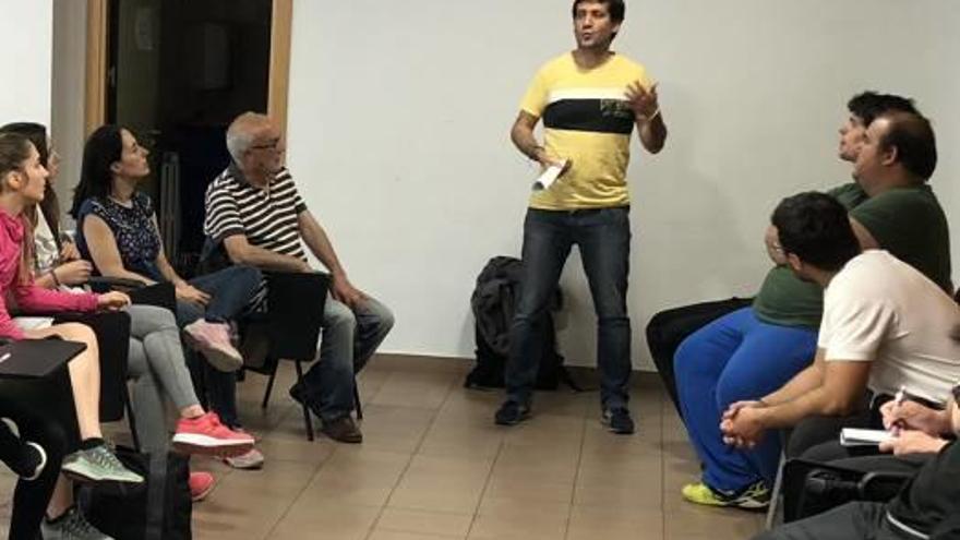 Monitores deportivos aprenden de emociones en Sagunt