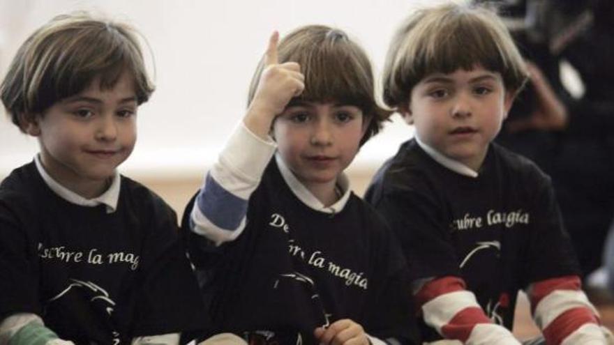 Tres de los niños que acudieron al casting para el personaje de Chip para el musical de «La Bella y la Bestia» en Zamora.