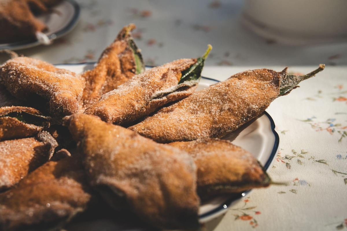 Postres típicos como el icónico paparajote.