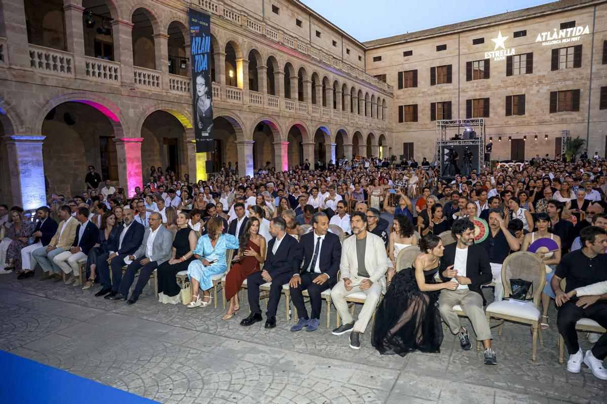 La clausura del Atlántida con la Reina y Javier Bardem como protagonistas, en imágenes