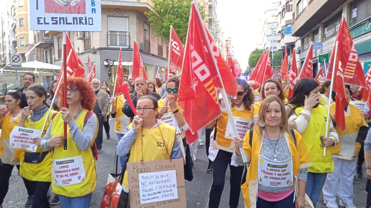 Movilización hace unos días de trabajadoras de Limpiezas Córdoba en Elche