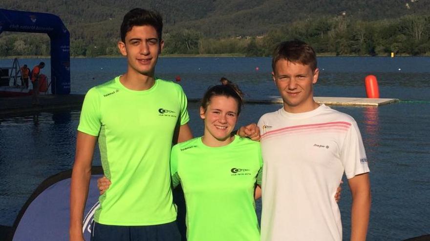 Los nadadores del Club de Tenis Elche en Banyoles