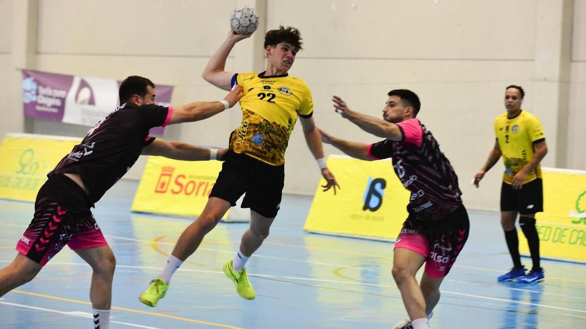 Sergio Tobes, primer fichaje de un OAR que suma talento y juventud a su proyecto