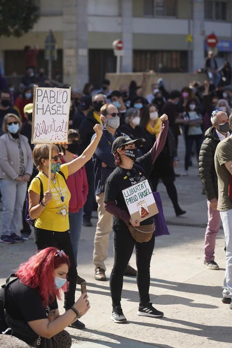 Manifestació a Girona per la llibertat d'expressió, el futur dels joves i l'autodeterminació