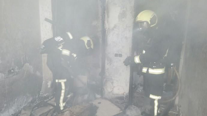 Incendio en una vivienda abandonada en Arucas