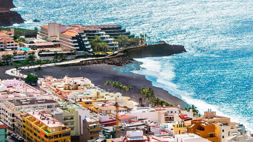 A partir del lunes se permitirá el libre acceso a la mayor parte de Puerto Naos (La Palma)