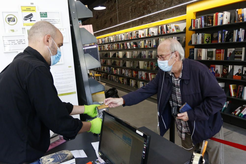 Apertura de librerías en Málaga con la fase 0.