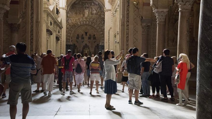 La Mezquita-Catedral aumenta un 5% el número de visitantes y roza los dos millones