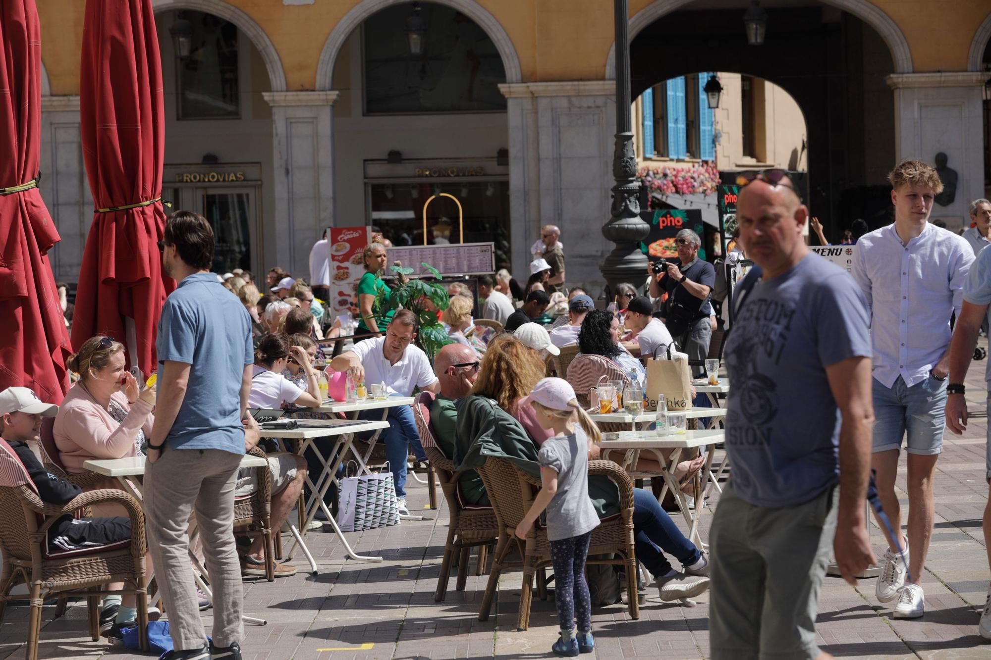 Die erste Urlauberwelle in Palma