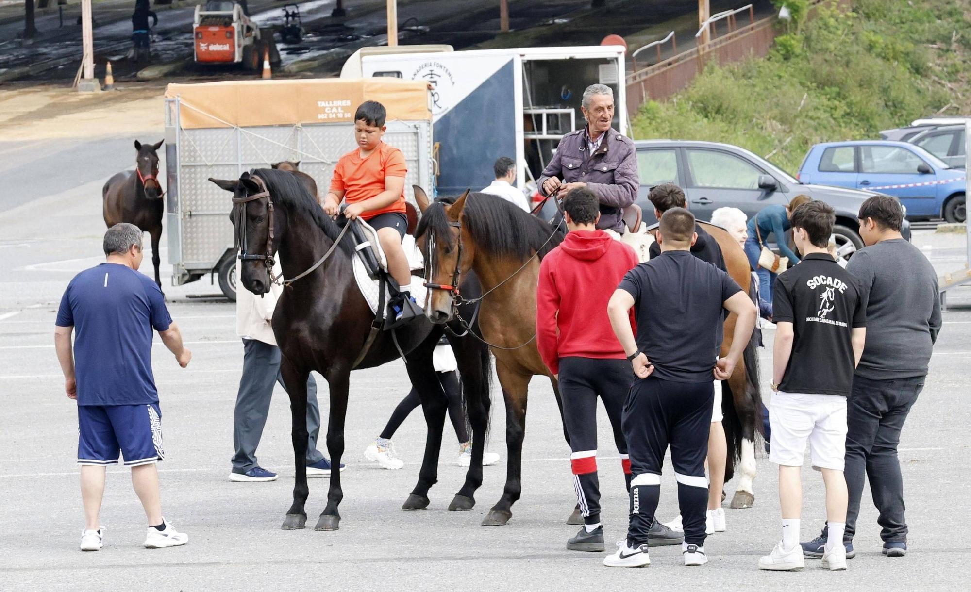 Éxito de la Feira Cabalar de la Ascensión en Amio