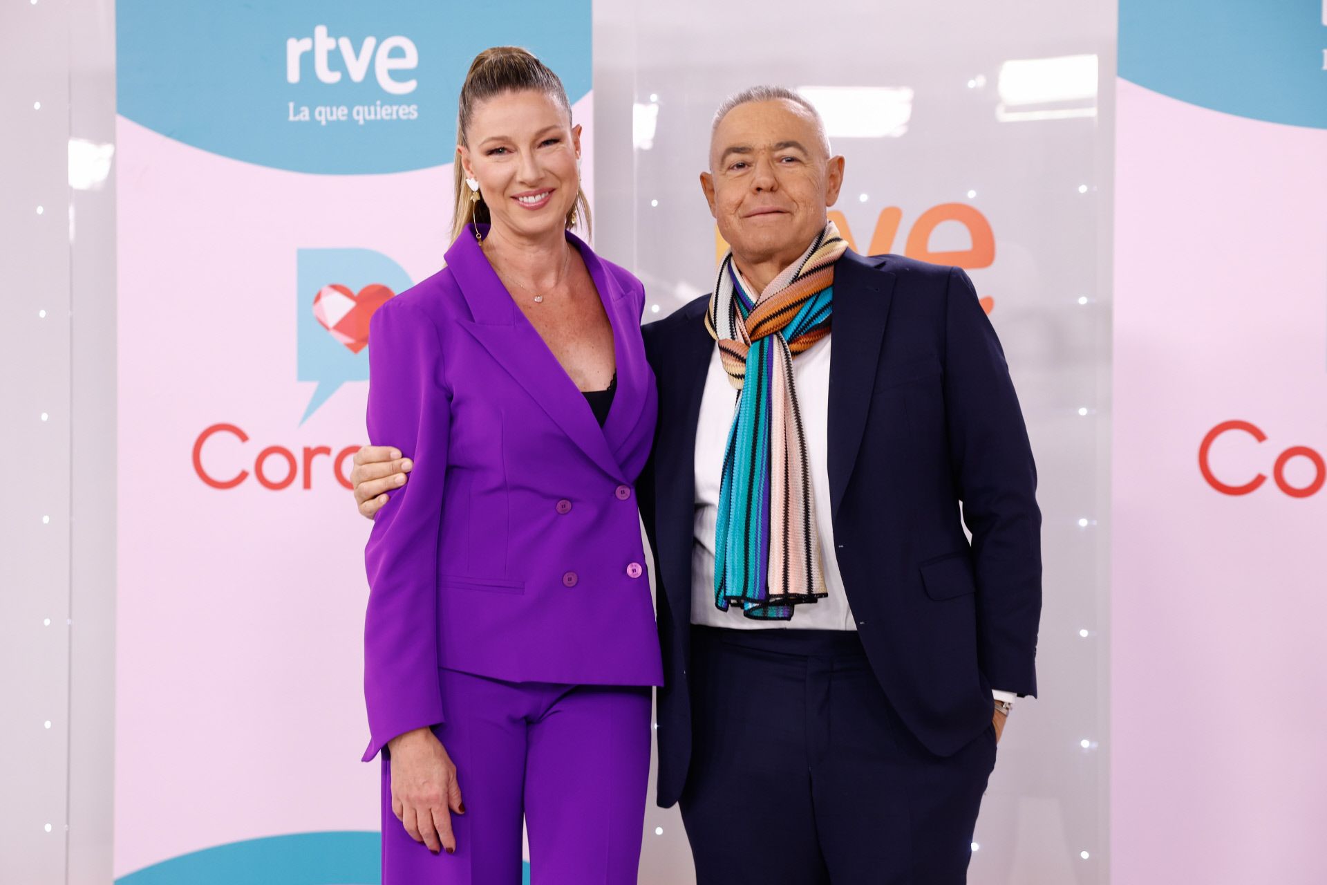 Jordi González y Anne Igartiburu son los presentadores de 'D Corazón'