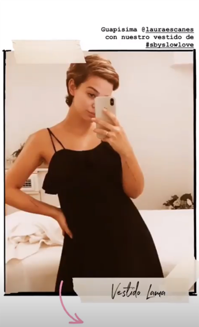 Laura Escanes con vestido negro de la firma de Sara Carbonero