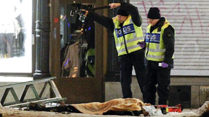 Un muerto a causa de dos explosiones en Estocolmo