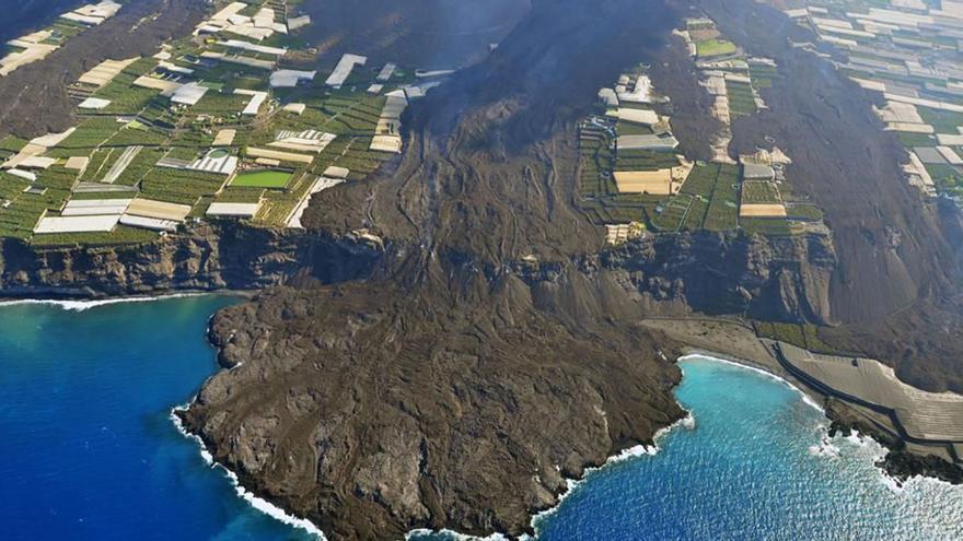 Una tubería sobre la fajana del volcán de La Palma, propuesta para solucionar el riego de la costa