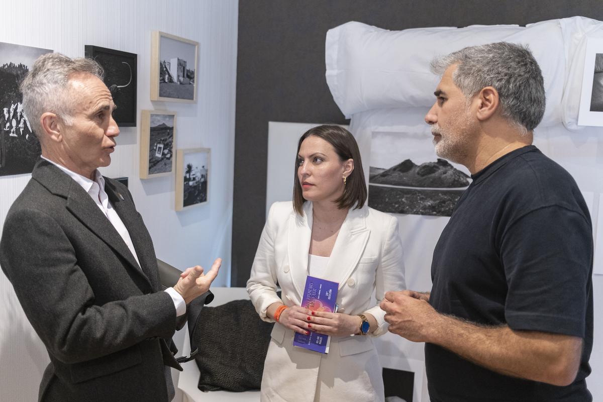 De izquierda a derecha, Horacio Umpiérrez, Migdalia Machín y Rafael Arocha.