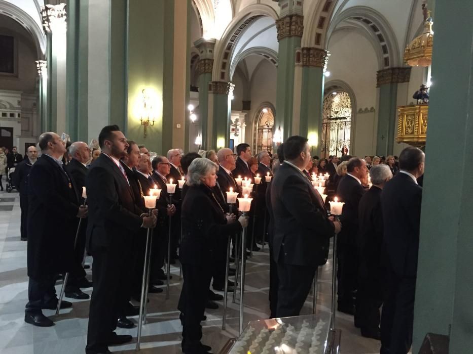 El Resurrexit volvió a llenar la iglesia de Santa María de devoción