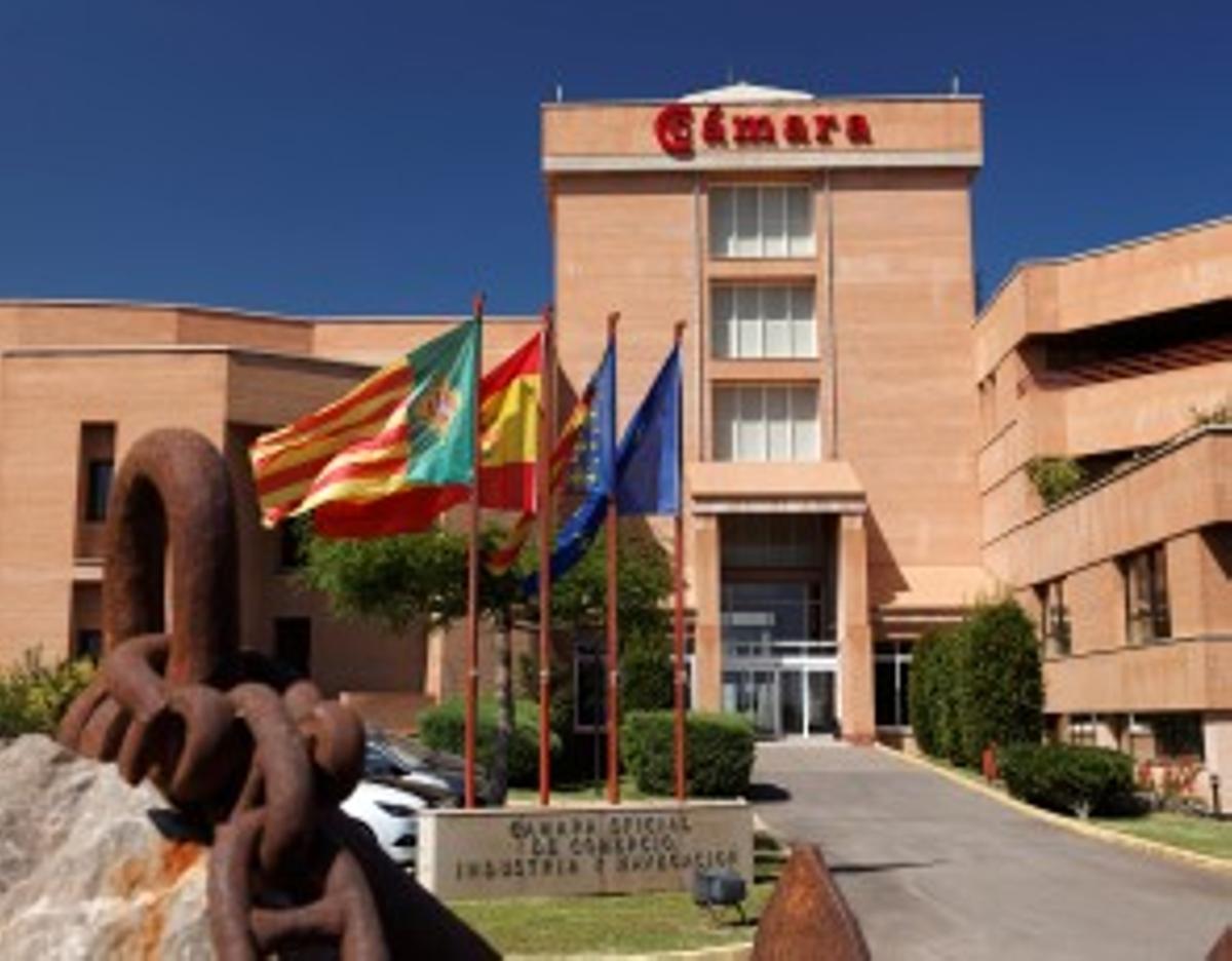 Fachada de la Cámara de Comercio