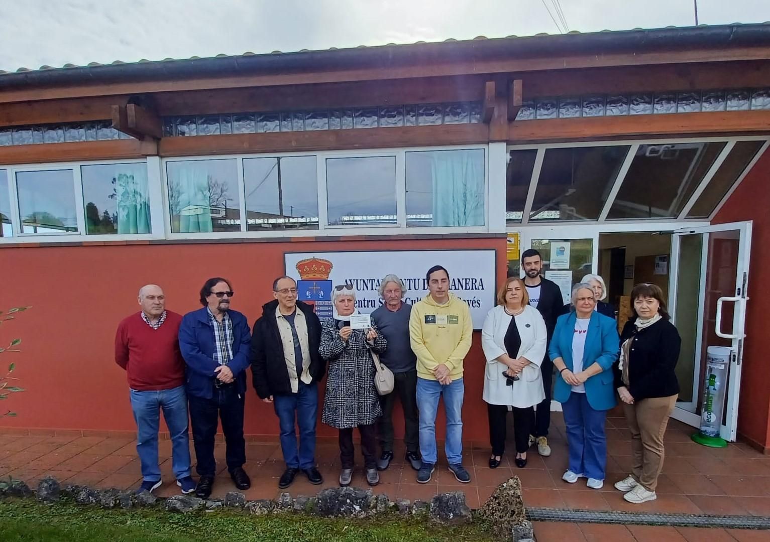 Así fue el homenaje de Llanera a "More", la maestra que marchó a Rusia con los "niños de la guerra"