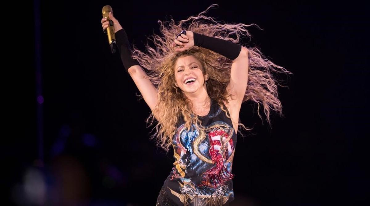 undefined43740146 colombian singer shakira performs on stage at the bercy acco180619195359