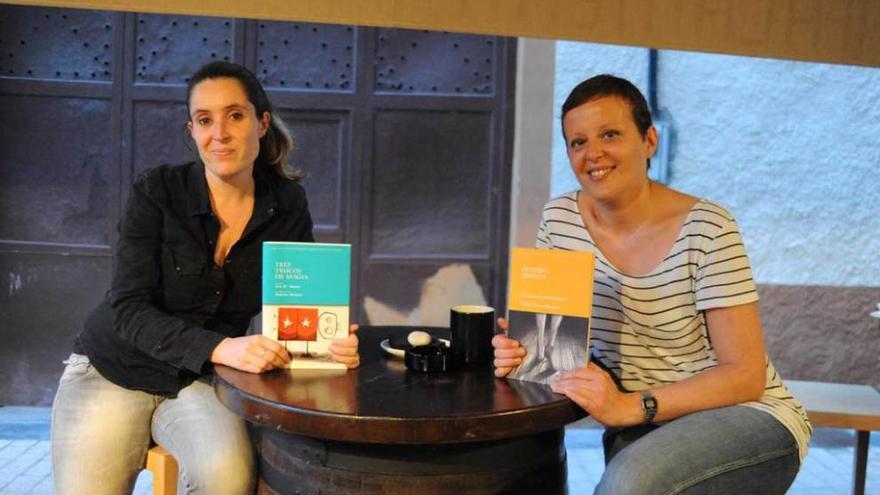 Eva Alonso y Dolores Álvarez, con sus dos libros.