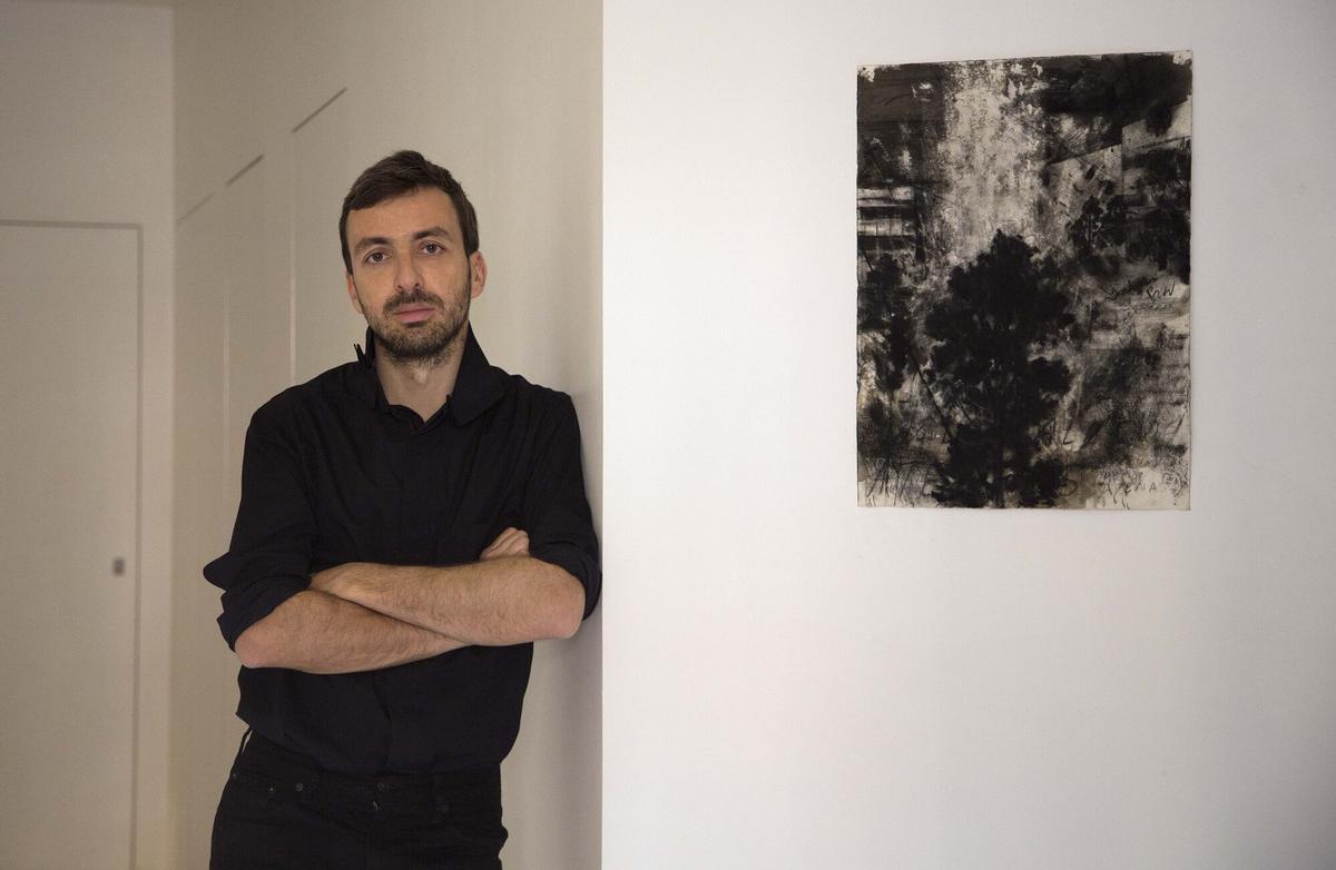 El escultor David Bestué, autor de la investigación artística 'SAMUEL'.