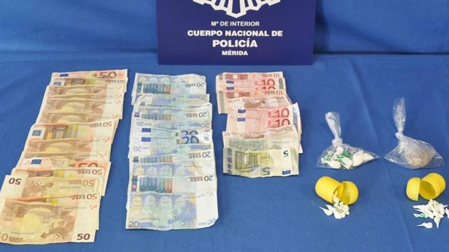 Desarticulados en Cáceres y Mérida dos grupos dedicados a la venta de drogas