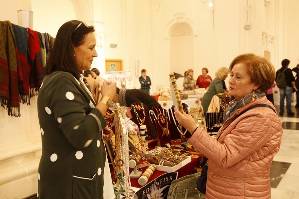 Mercadillo solidario de la Asociación San Rafael de Alzheimer