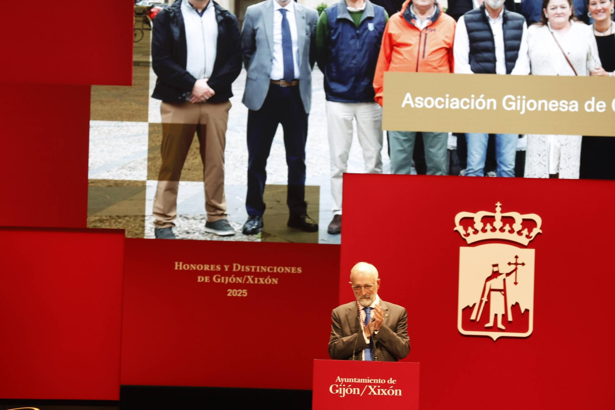 La entrega de medallas y distinciones de Gijón, en imágenes