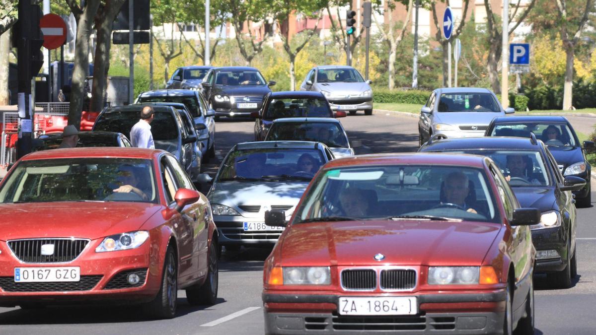 Tráfico en la avenida de Cardenal Cisneros en la capital