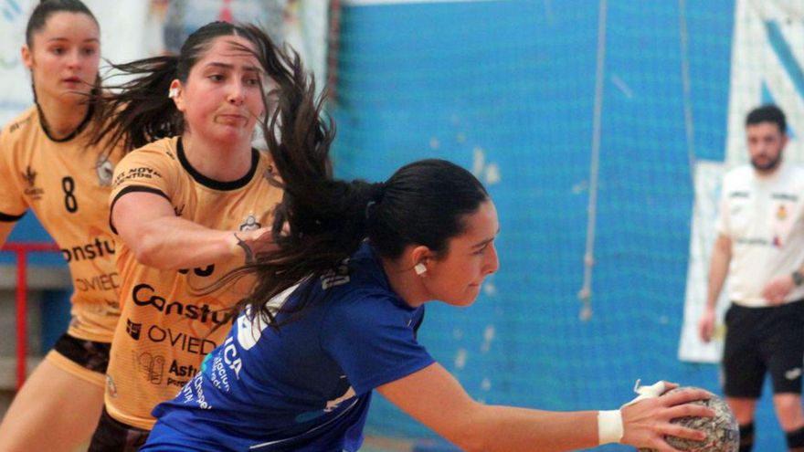 Las Lobas de Oviedo caen en Vigo y acaban cuartas una buena temporada en División de Honor Oro de balonmano